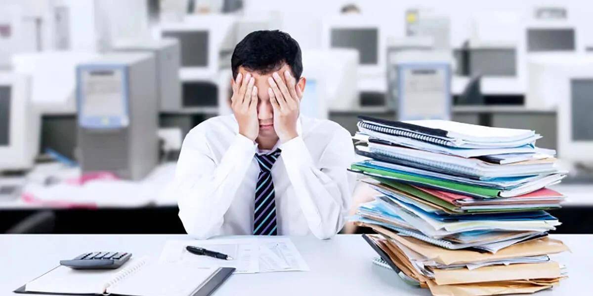 ¿Quiénes pasan más tiempo en el trabajo en América Latina?