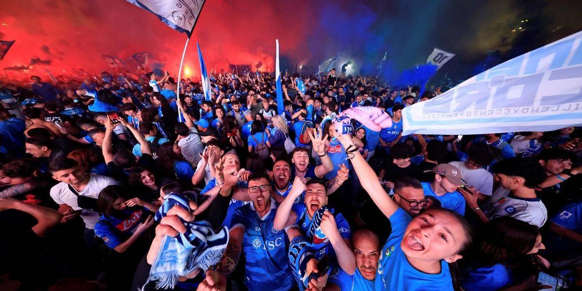 Detenidos 230 aficionados del Napoli antes del partido contra PSV Eindhoven