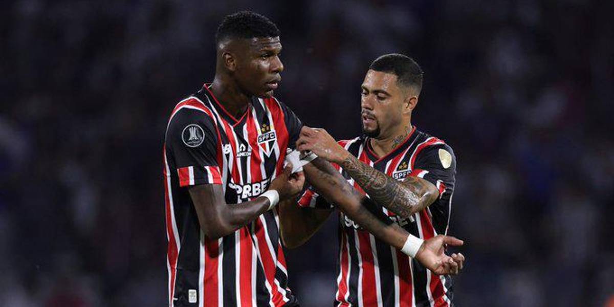 Robert Arboleda volvió a jugar con el São Paulo después de aparecer en polémico video