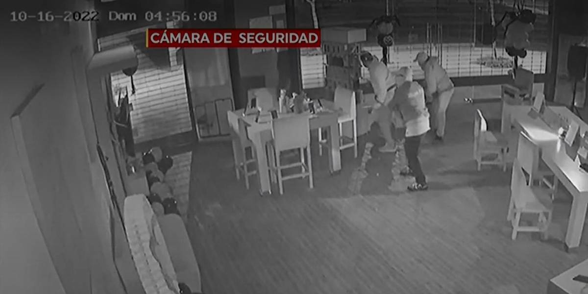 Roban $150 mil de un local de telefonía movil en el norte de Guayaquil