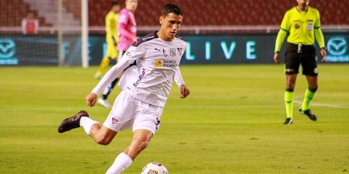 Santiago Scotto deja LDUQ y regresa al fútbol uruguayo