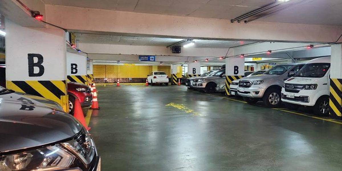 Quito: dos parqueaderos amplían su horario de atención por eventos culturales