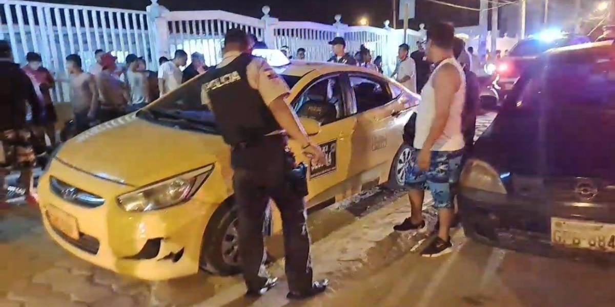 Santa Elena: Un hombre fue asesinado y tres personas quedaron heridas tras ataque armado en un taxi