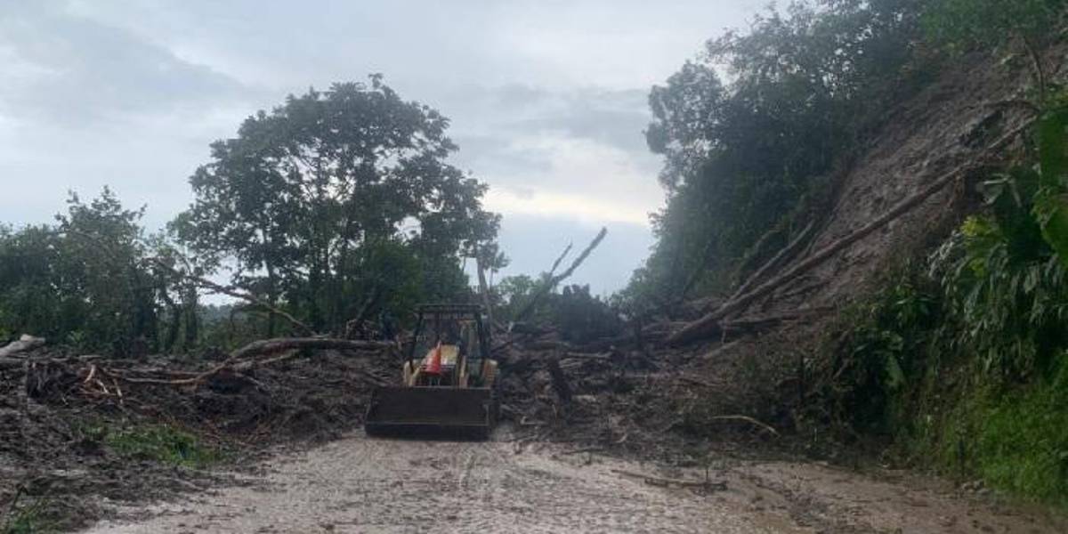 Habilitada vía Mitad del Mundo - Calacalí