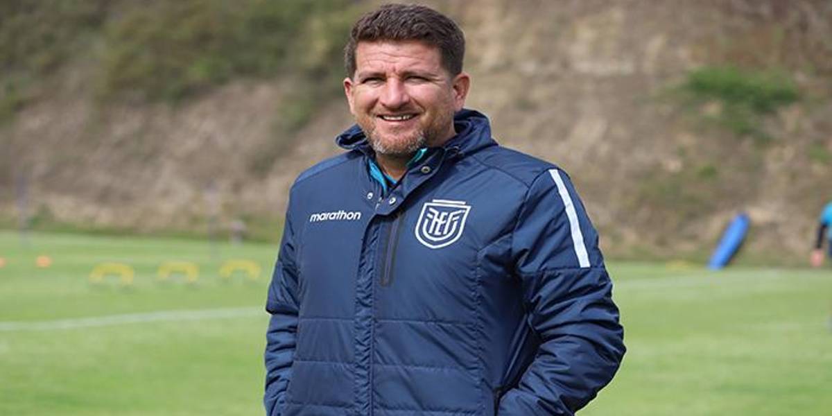 Patricio Urrutia dejó de ser el DT de la 'Tri' sub 17