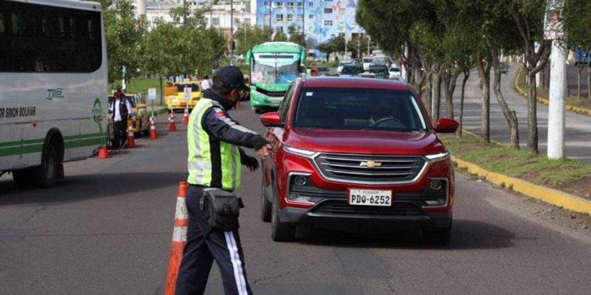 Pico y placa en Quito: las restricciones de movilidad para este miércoles 17 de julio