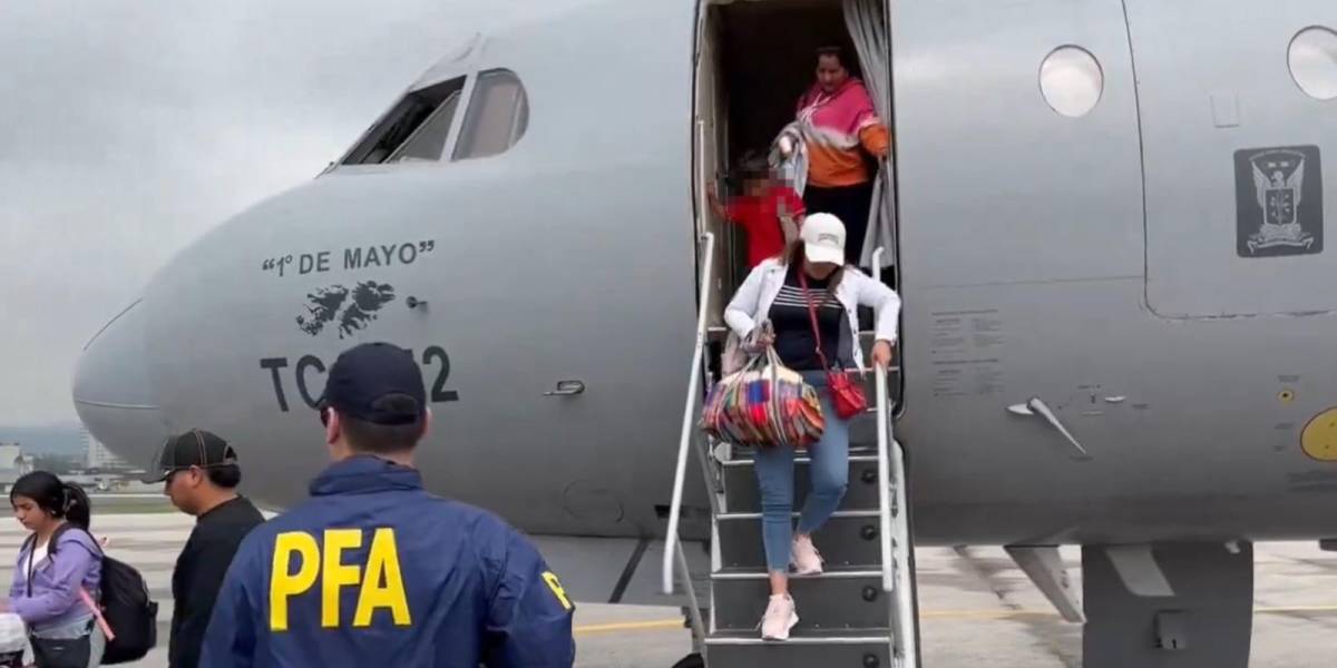 La familia de alias Fito fue liberada de la base aérea de la FAE en Guayaquil