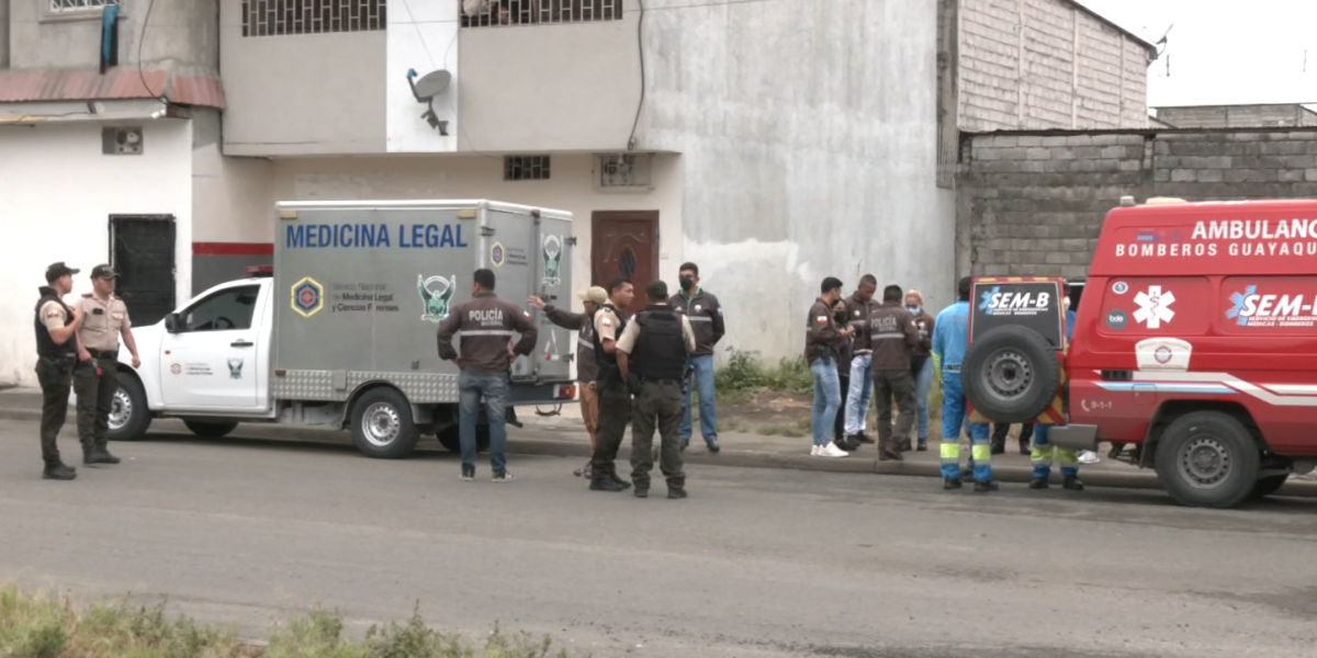 Guayaquil: joven es asesinado en Mucho Lote mientras esperaba que laven su moto