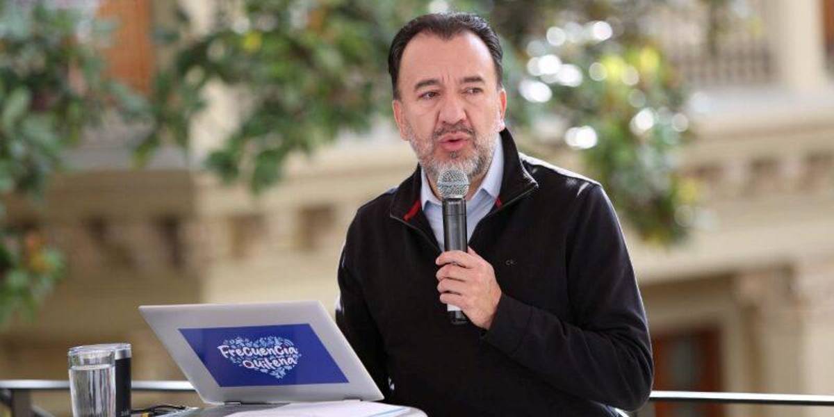 El alcalde Pabel Muñoz aceptó una vaca ciudadana para pagar su multa al TCE; ¿es lo correcto?