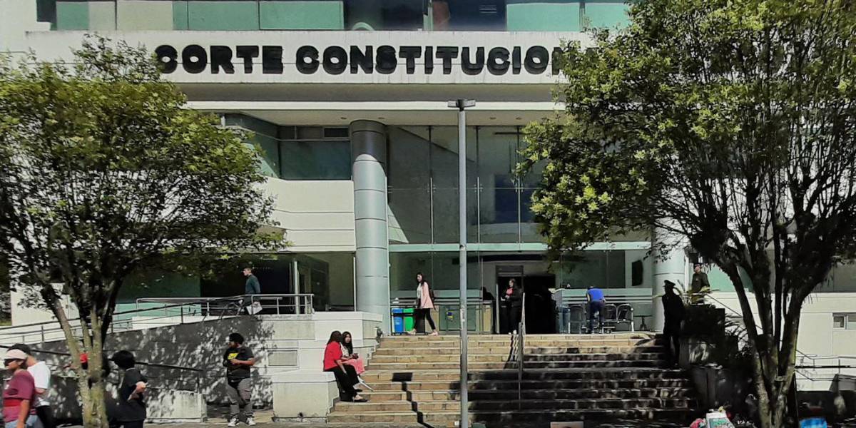 Contraloría hará control rutinario a talento humano de la Corte Constitucional