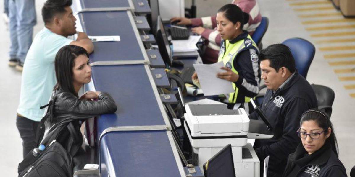 Quito: las causas por las que rebota el proceso de matriculación vehicular en línea