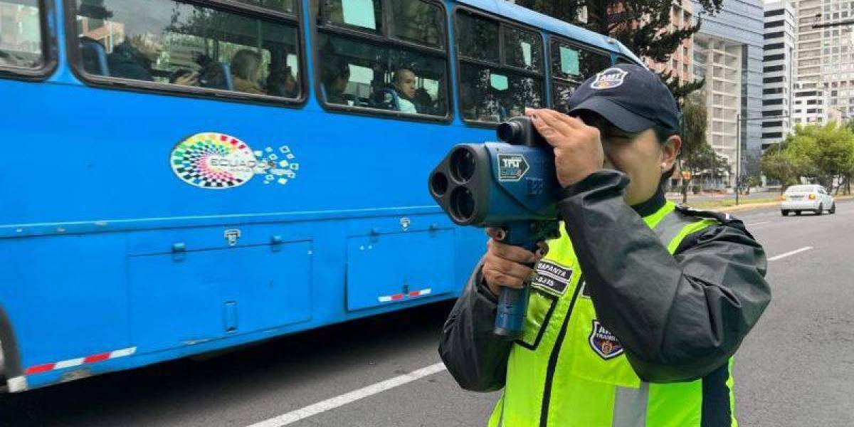 Los controles preventivos de velocidad se retoman en Quito