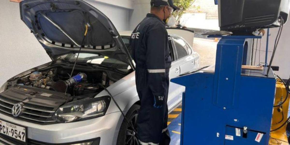 Quito: 68% de los vehículos aprobaron la revisión técnica vehicular, entre julio y agosto