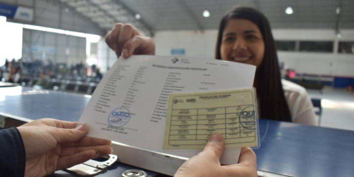 Quito: faltan nueve días para matricular vehículos sin multa de calendarización