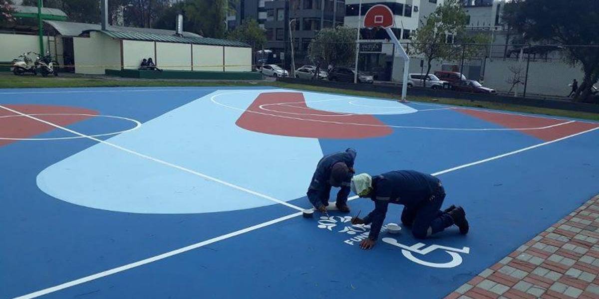 Quito | 33 canchas del parque La Carolina se cerrarán por 120 días para darles mantenimiento