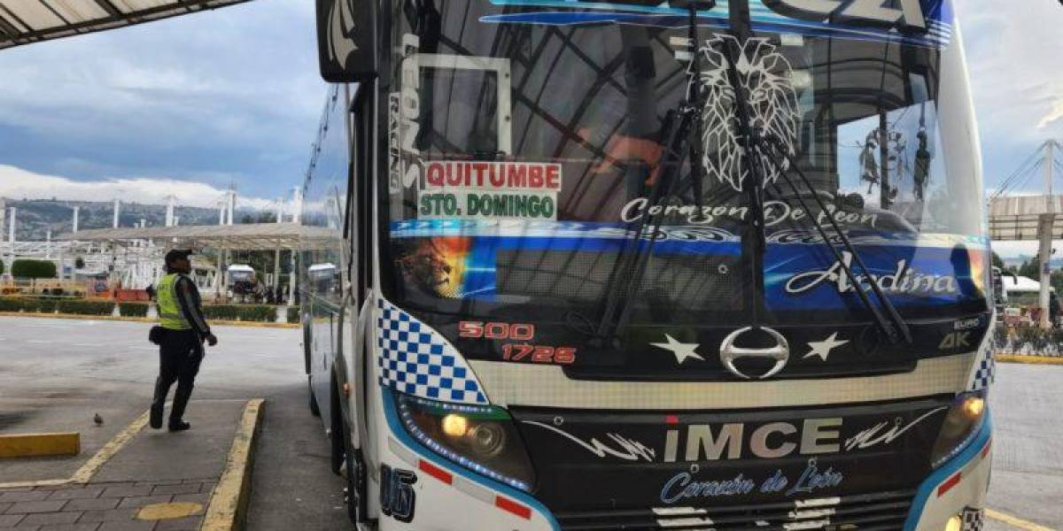Quito: horarios especiales en las terminales para buses que viajan a Guayas, Esmeraldas y Sto. Domingo