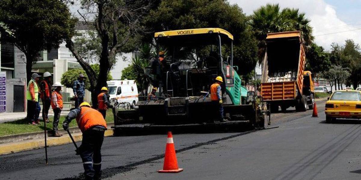 Quito: inician trabajos de repavimentación en Carcelén