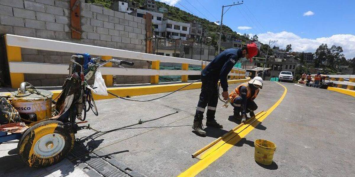 Quito | El puente Gualo, en la av. Simón Bolívar, tendrá cierres viales nocturnos por mantenimiento