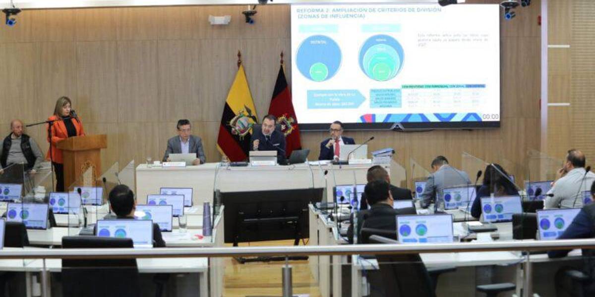 Así es la propuesta del Concejo de Quito para cobrar la tasa de basura en planilla de agua