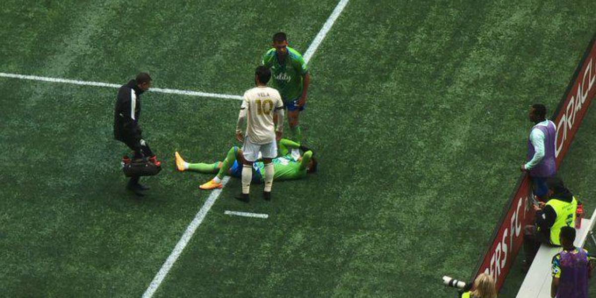 El ecuatoriano Xavier Arreaga salió lesionado ante LAFC por la MLS