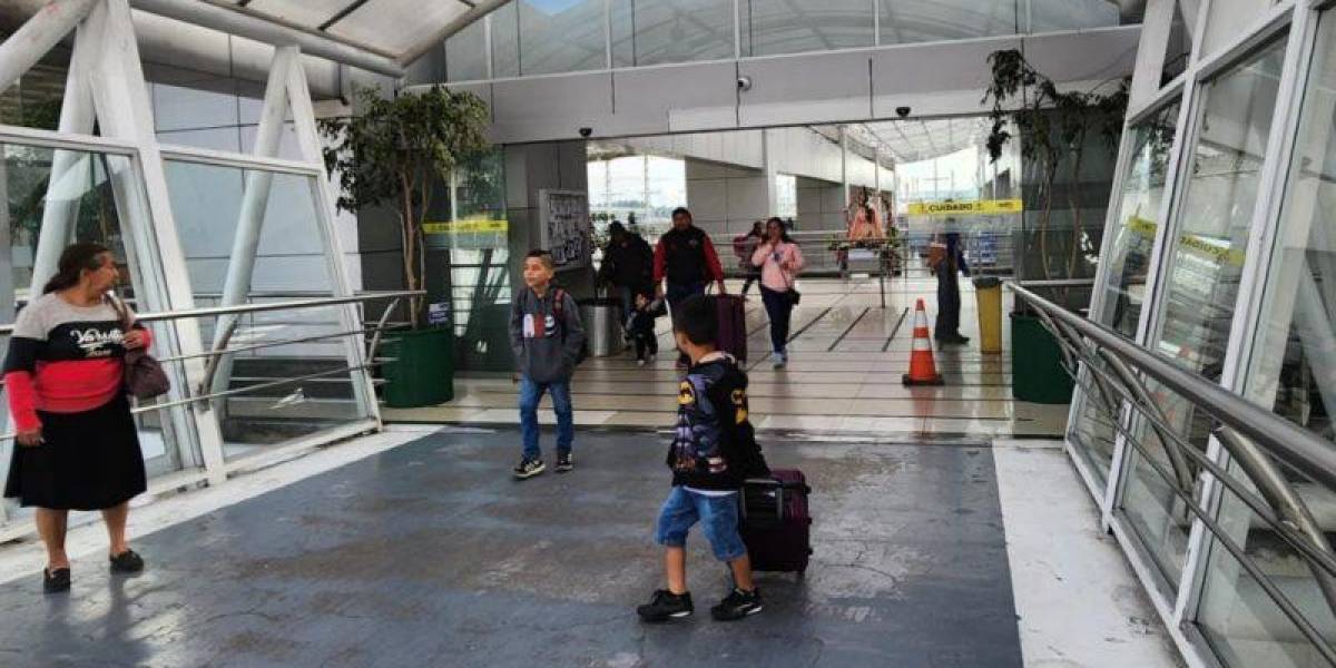 Quito: buses hacia las provincias con estado de excepción modifican su horario de salida