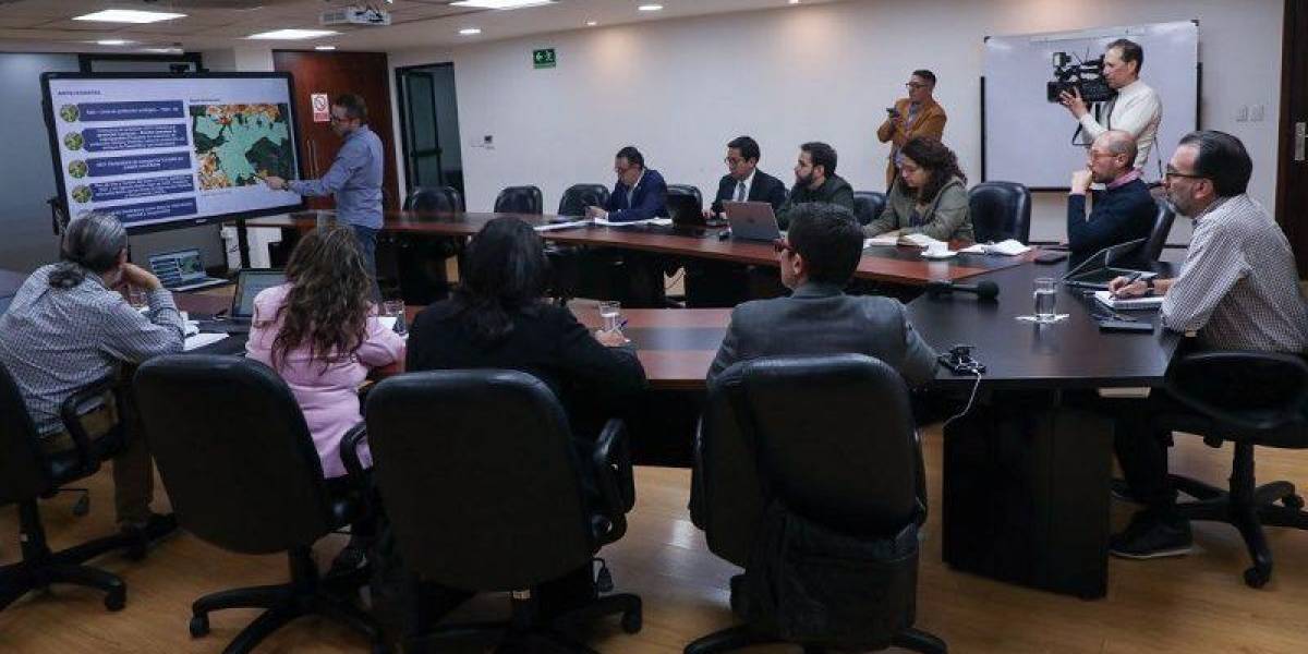 Quito: el Plan Especial de Manejo Integral del Ilaló fue presentado en el Municipio