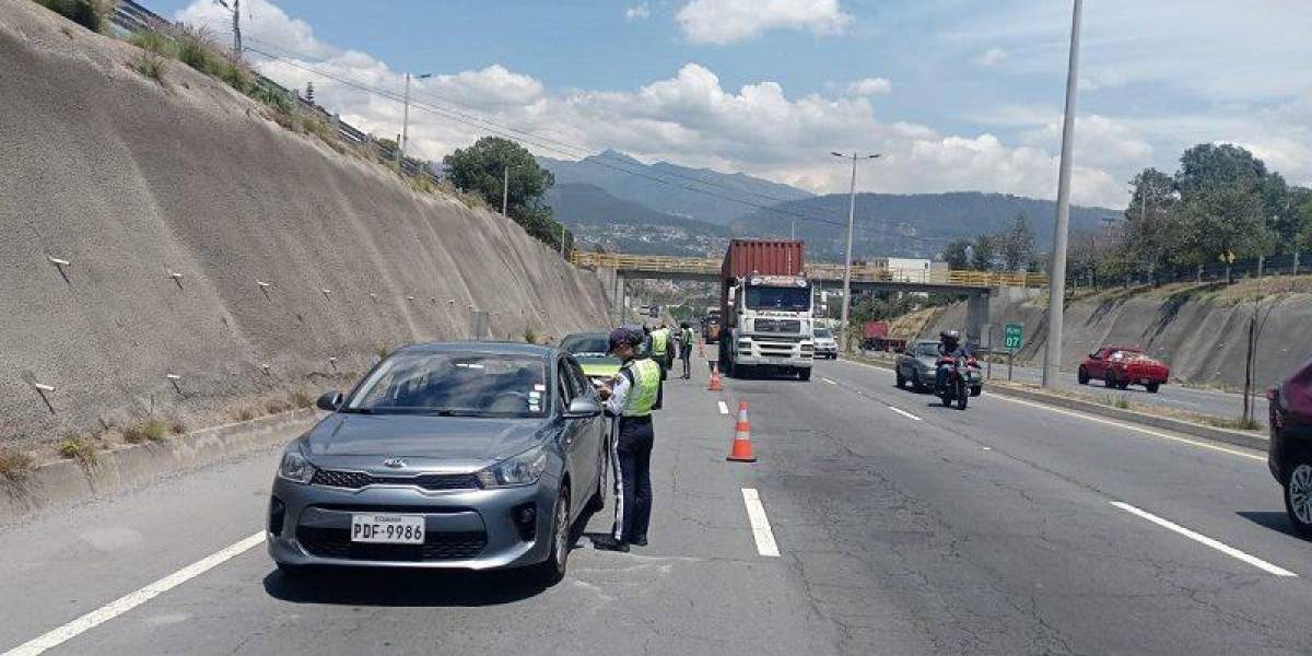 Quito: 162 personas fueron sancionadas por conducir licencia en septiembre de 2023