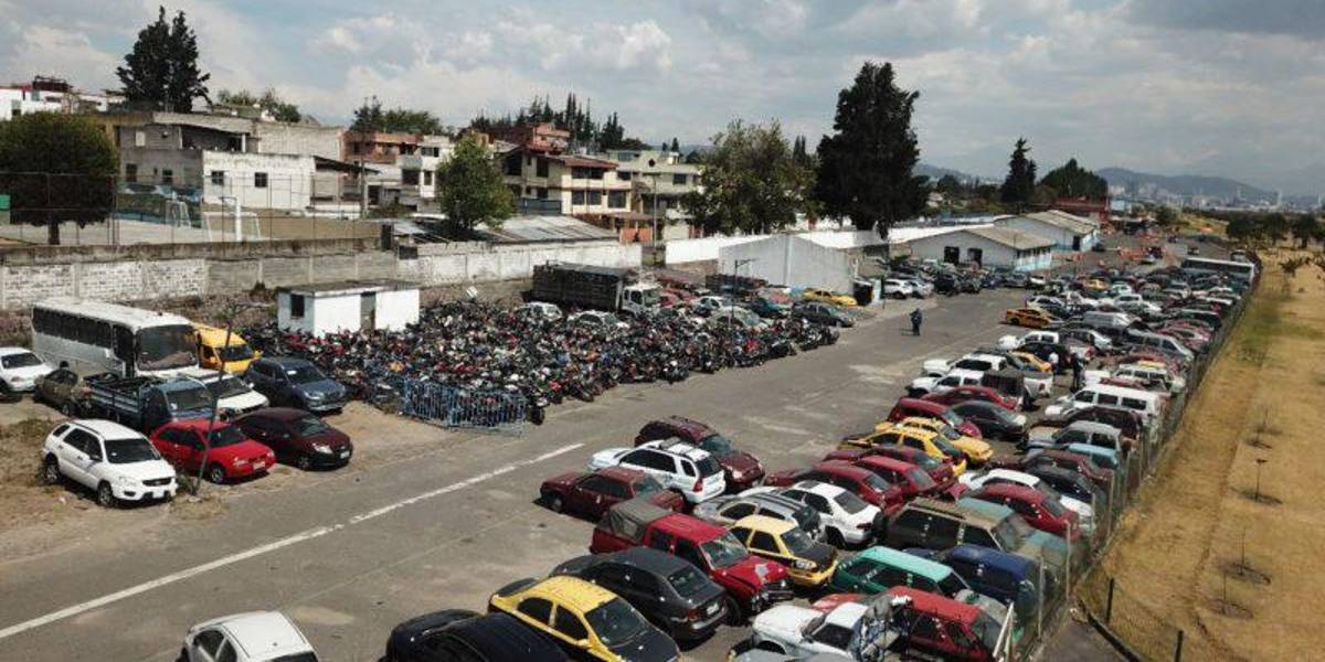 El Municipio de Quito recaudó más de USD 400 mil por remate de vehículos