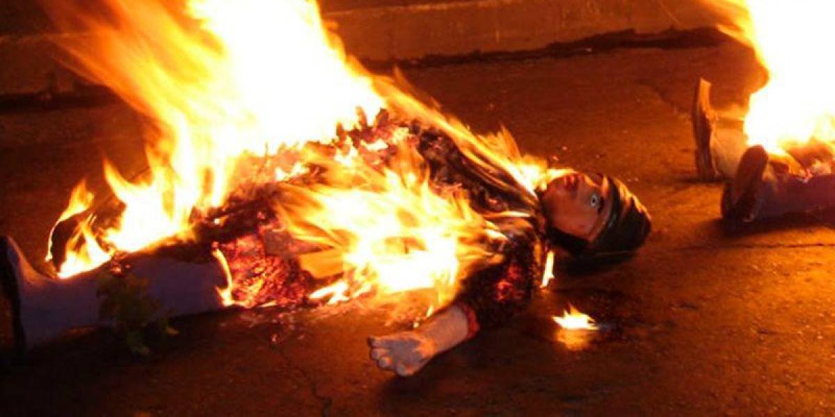 Quito: la quema de monigotes en espacios públicos y a cielo abierto está prohibida