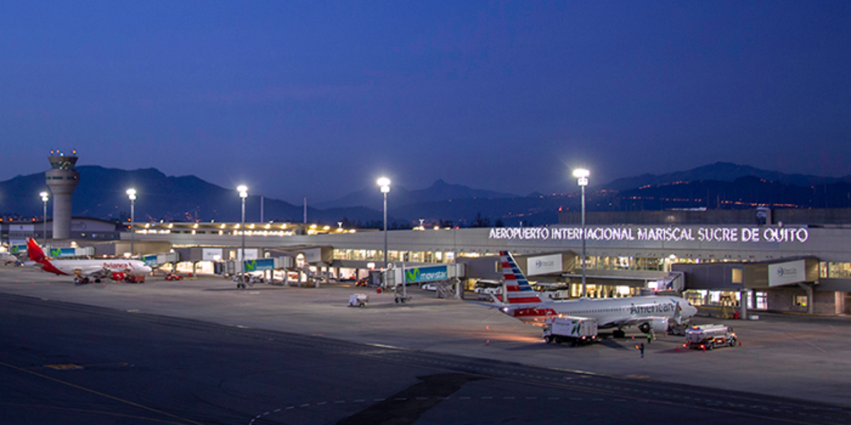 El aeropuerto de Quito suspendió temporalmente operaciones por tormenta eléctrica