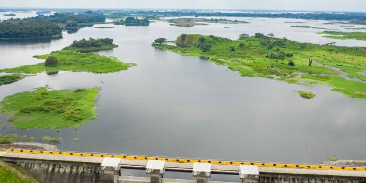 Fenómeno de El Niño: aplican plan de contigencia para evacuar agua de la represa Daule - Peripa