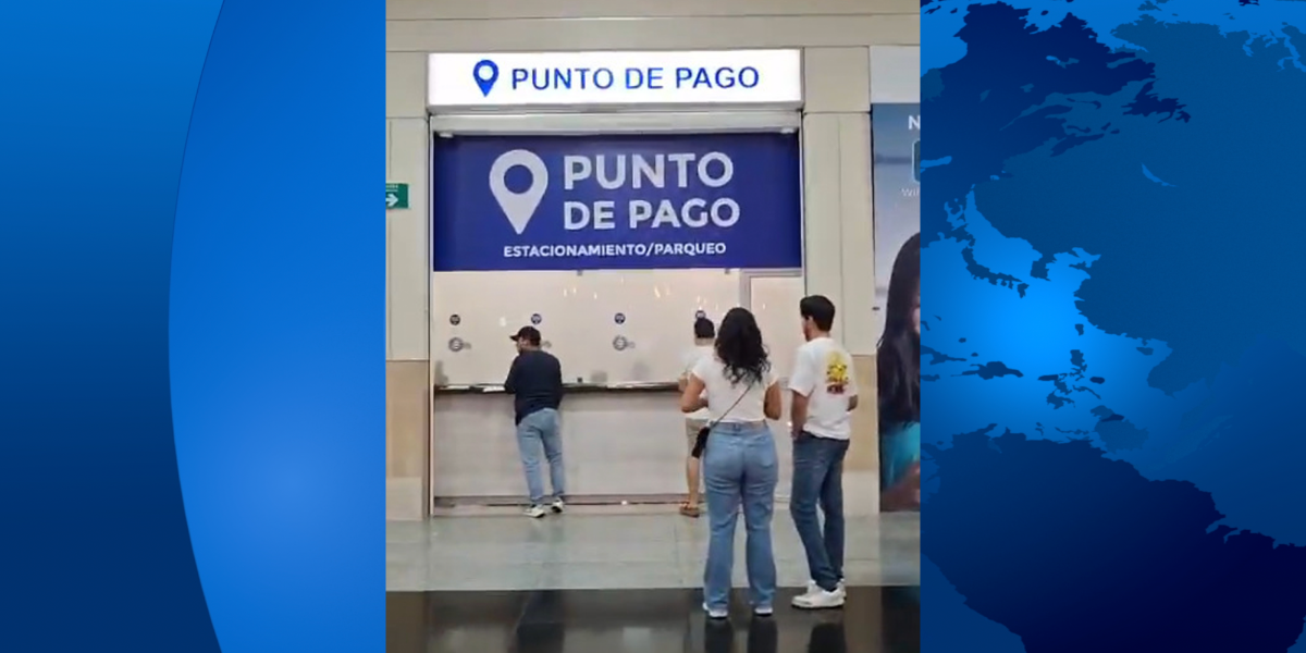 Por largas filas, el aeropuerto de Guayaquil vuelve a su sistema tradicional de cobro por estacionamiento