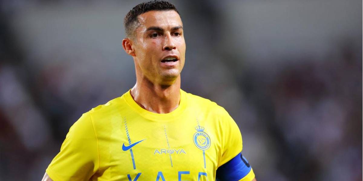 Cristiano Ronaldo fue expulsado y amagó con pegarle al árbitro en la eliminación de Al Nassr