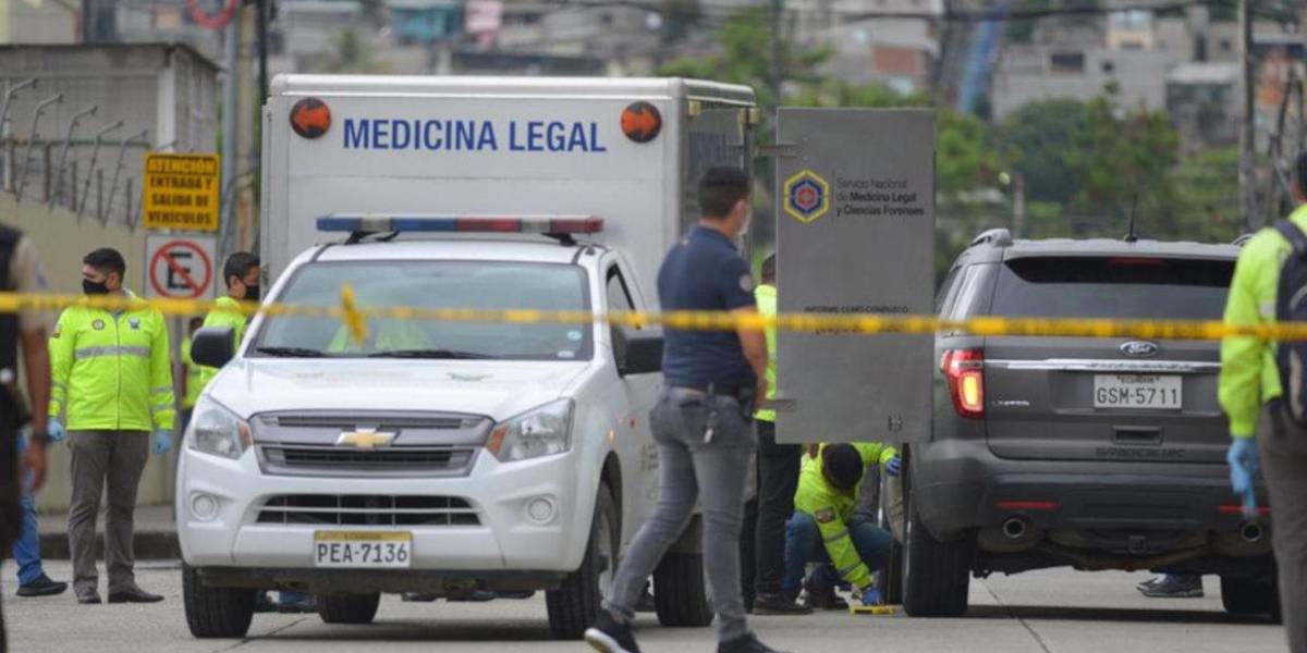 Reciclador encontró el cuerpo de una mujer decapitada en la Isla Trinitaria, sur de Guayaquil