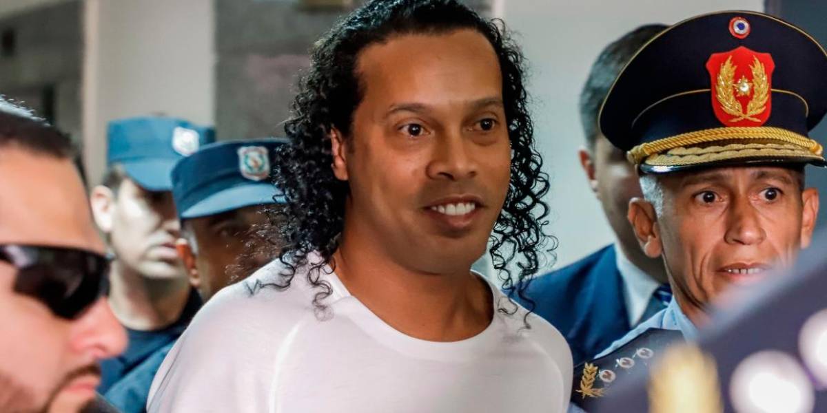 Ronaldinho es llamado a declarar en Brasil por caso de presunta estafa con bitcoin