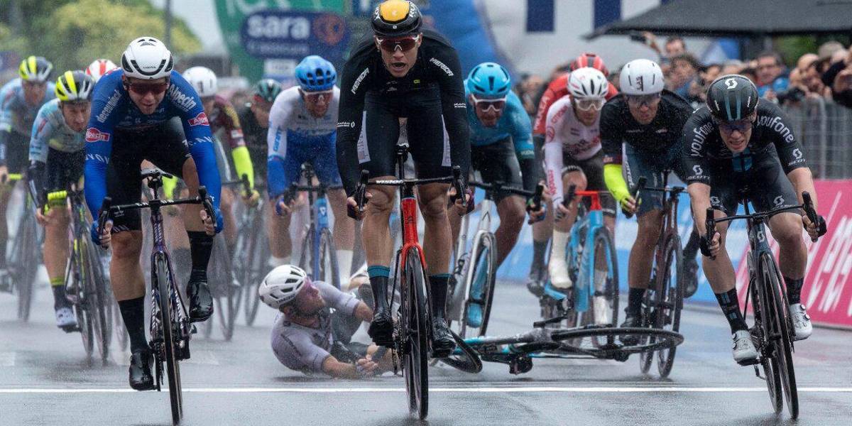 Giro de Italia 2023: Kaden Groves se llevó la etapa 5 que tuvo varias caídas