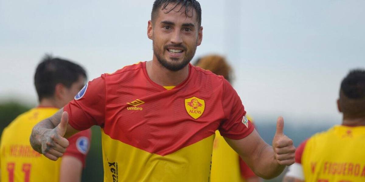 Aucas golea a Técnico Universitario y sueña con la final