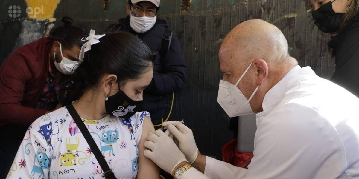 Inicia a nivel nacional la vacunación de niños de 5 a 11 años contra el COVID-19