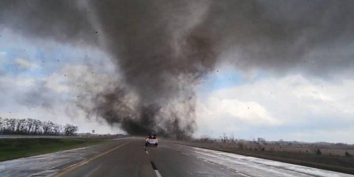 VIDEO: un tornado dejó gran destrucción a su paso en Nebraska