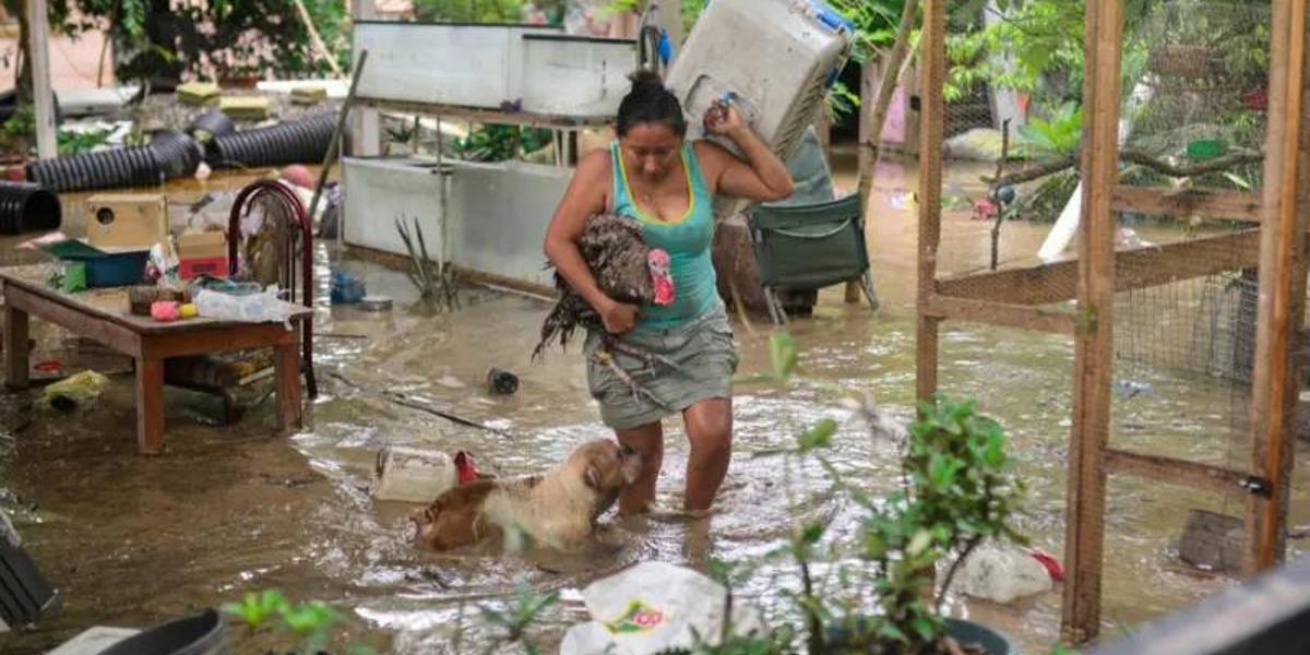 Las imágenes de la devastación causada por la doble tormenta que dejó al menos 64 muertos y decenas de heridos en México