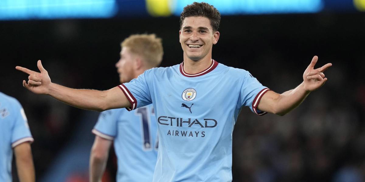 Julián Álvarez renovó con el Manchester City hasta el 2028