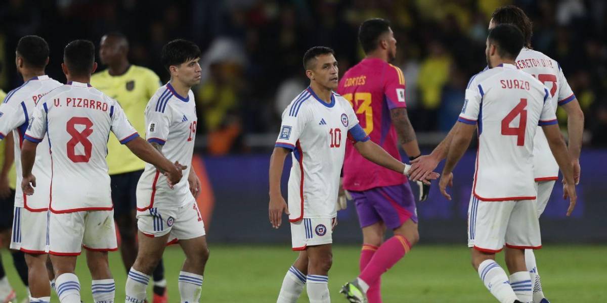 Prensa chilena lamenta derrota contra Ecuador y reafirma su peor arranque en Eliminatorias