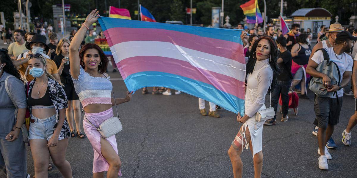 LGBTIQ+ Ecuador 2023: ¿Qué es el orgullo trans y cuál es el origen de su bandera?