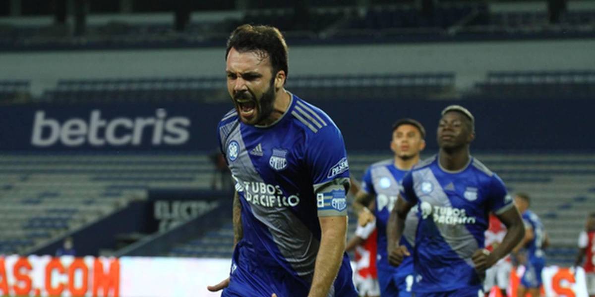 Emelec golea y espera a Barcelona SC en el Clásico del Astillero