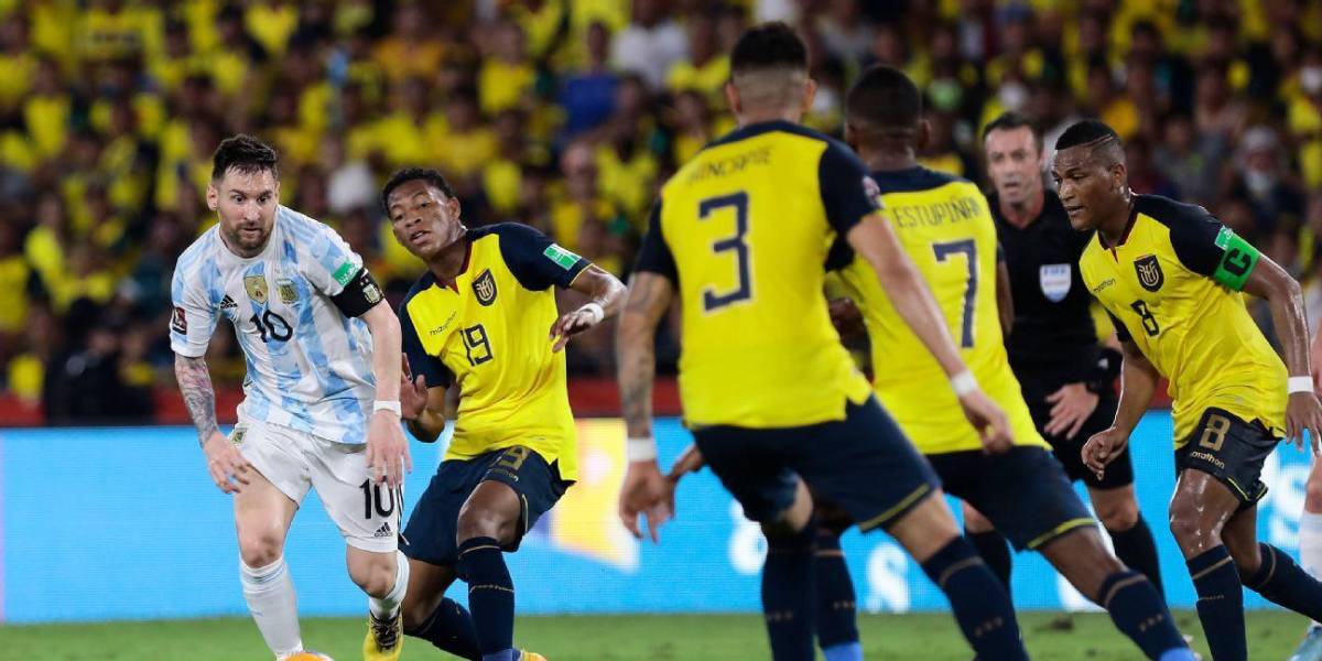 Olé, olé, Messi, Messi: Ecuador celebra con 'Leo' su vuelta al Mundial