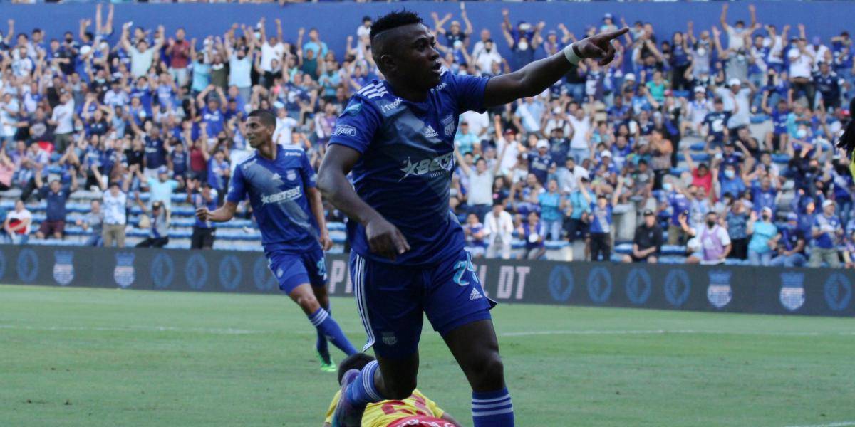 Bryan Carabalí ya no es jugador de Emelec y puede firmar con Barcelona SC