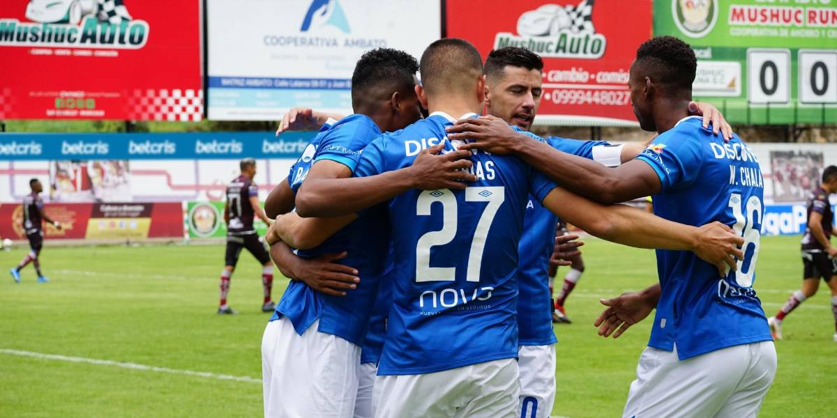 Bolívar recibe a la Universidad Católica de Ecuador para dar el primer golpe