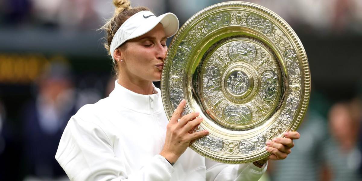 Wimbledon: Vondrousova vence a Jabeur y se proclama campeona