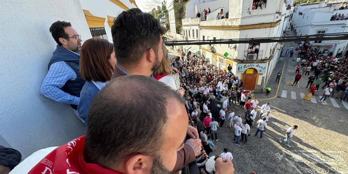 Video | Caos por un toro que escapó en el Sábado Santo en España