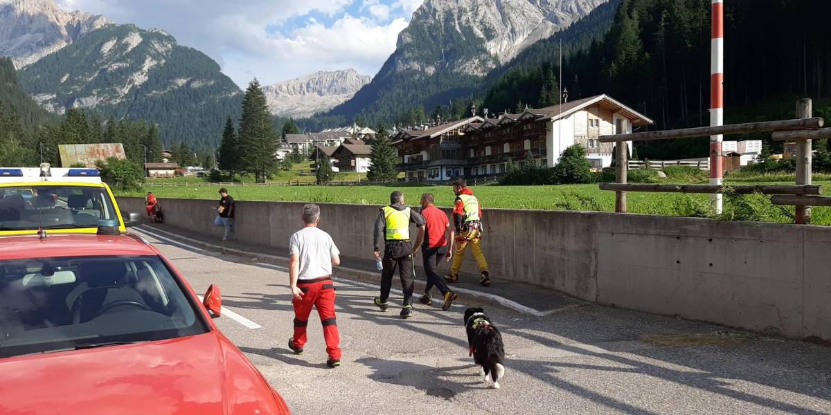 Al menos 6 muertos y 20 desaparecidos tras el desprendimiento de un glaciar en Italia